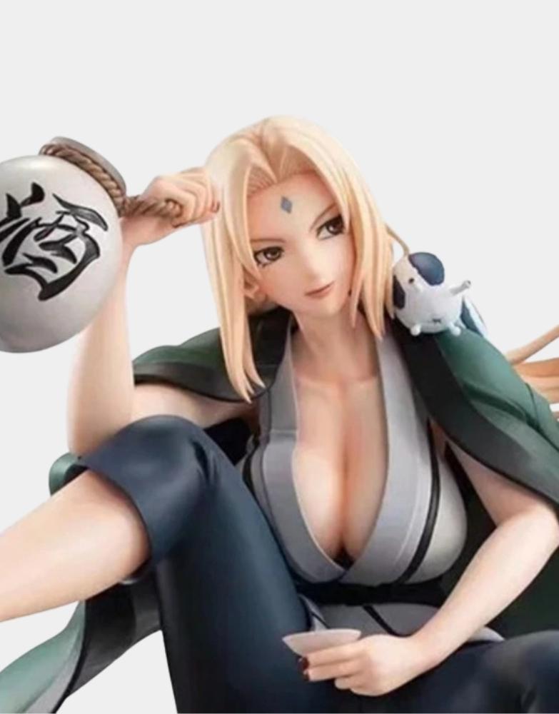 Lady Tsunade Drinking Sake Figure